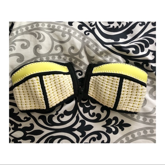 Triangl Bikini Top - Picture 2 of 7